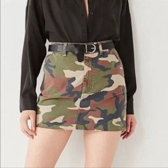 BDG Camo Mini Skirts Women's Size XS - Picture 1 of 8